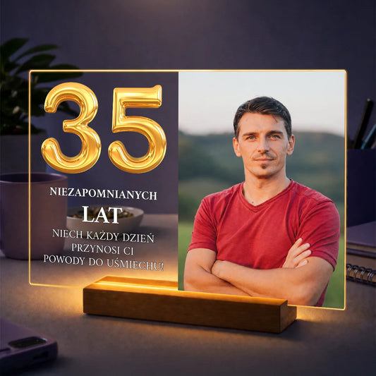 Personalizowany druk ze zdjęciem na szkle akrylowym z życzeniami urodzinowymi — prezent dla niego na 35 urodziny