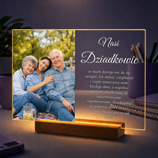 Personalizowany druk ze zdjęcia na szkle akrylowym dla dziadków z napisem Nasi Dziadkowie i dedykacją