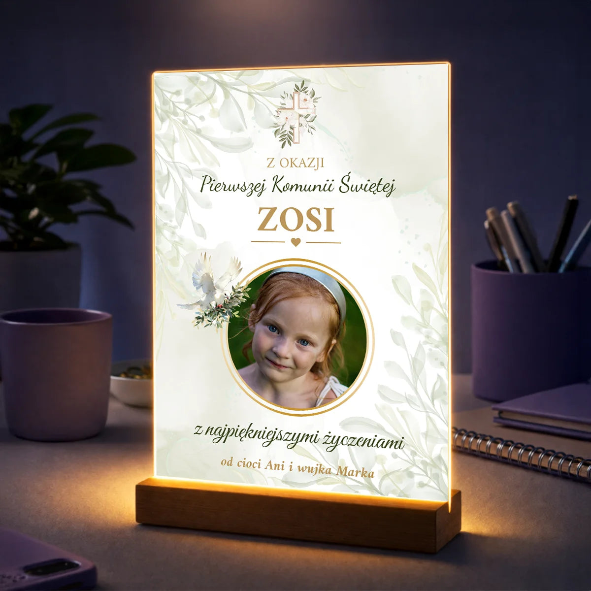 Personalizowane zdjęcie na szkle na Pierwszą Komunię Świętą z fotografią dziecka, imieniem oraz życzeniami od bliskich
