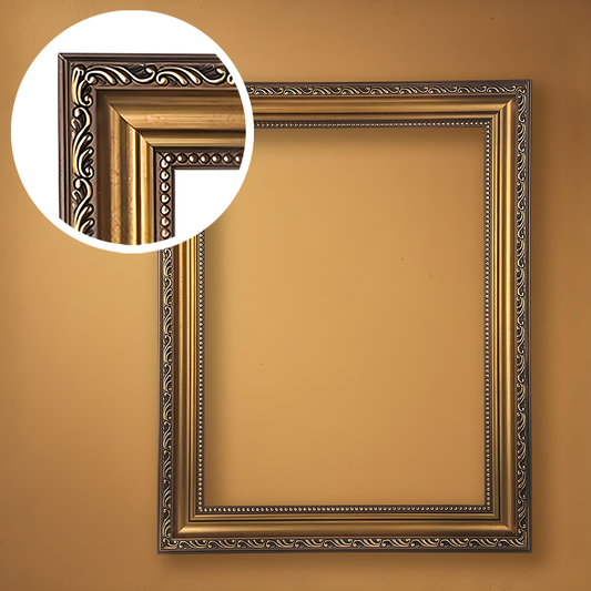 Złota ramka dekoracyjna z ornamentem