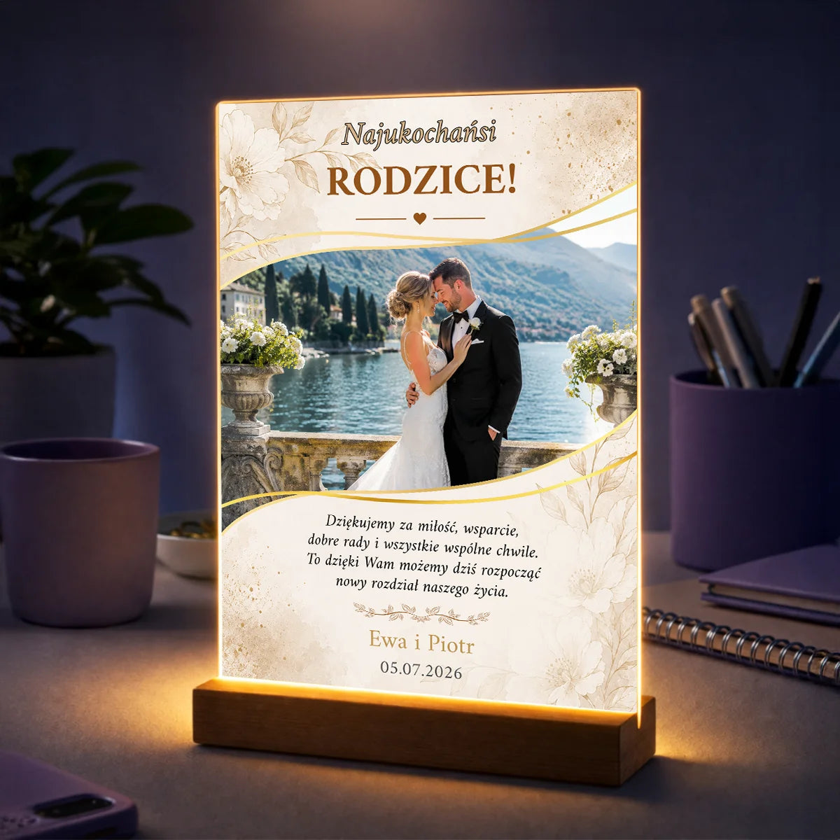 Personalizowany druk na szkle akrylowym z podziękowaniem dla rodziców od Pary Młodej i wspólnym zdjęciem.