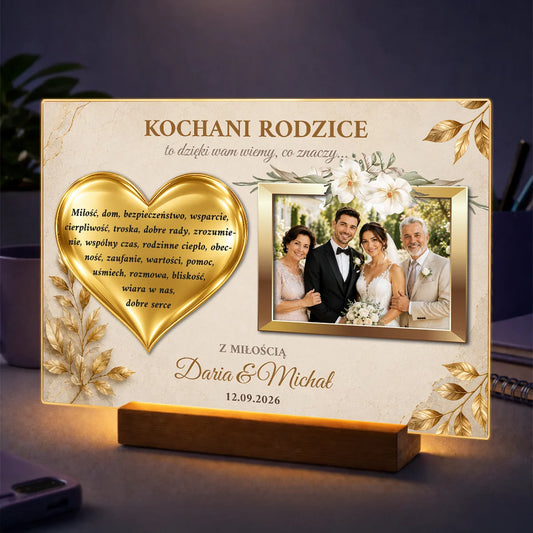 Podziękowanie dla rodziców na ślub na szkle akrylowym – zdjęcie pary młodej i serce ze słowami wdzięczności