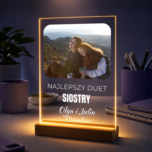 Zdjęcie na szkle akrylowym z napisem Najlepszy Duet – personalizowany prezent dla siostry z waszą wspólną fotografią