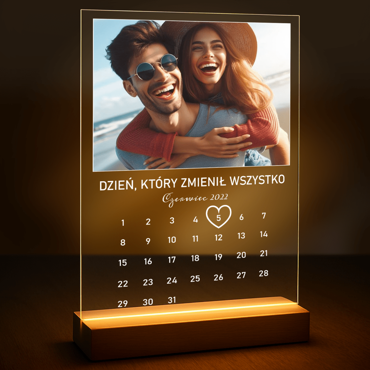 Image of Dzień, który zmienił wszystko - druk na szkle z Twojego zdjęcia - Wymaluj Prezent