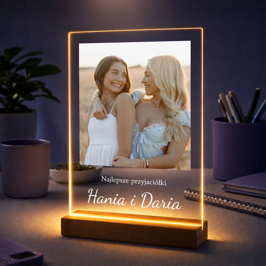 Prezent dla przyjaciółki na urodziny – zdjęcie na szkle + imiona Najlepsze Przyjaciółki