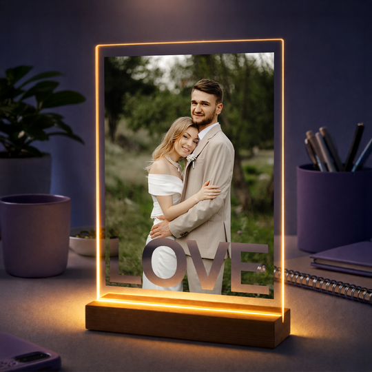 Prezent dla pary na rocznicę - personalizowane zdjęcie na szkle napis LOVE