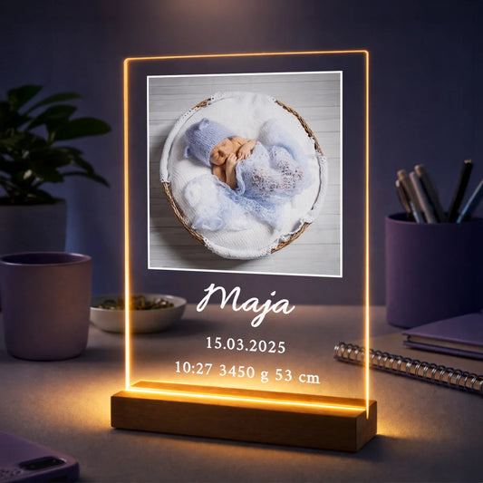 Prezent na narodziny – zdjęcie na szkle z imieniem i metryką