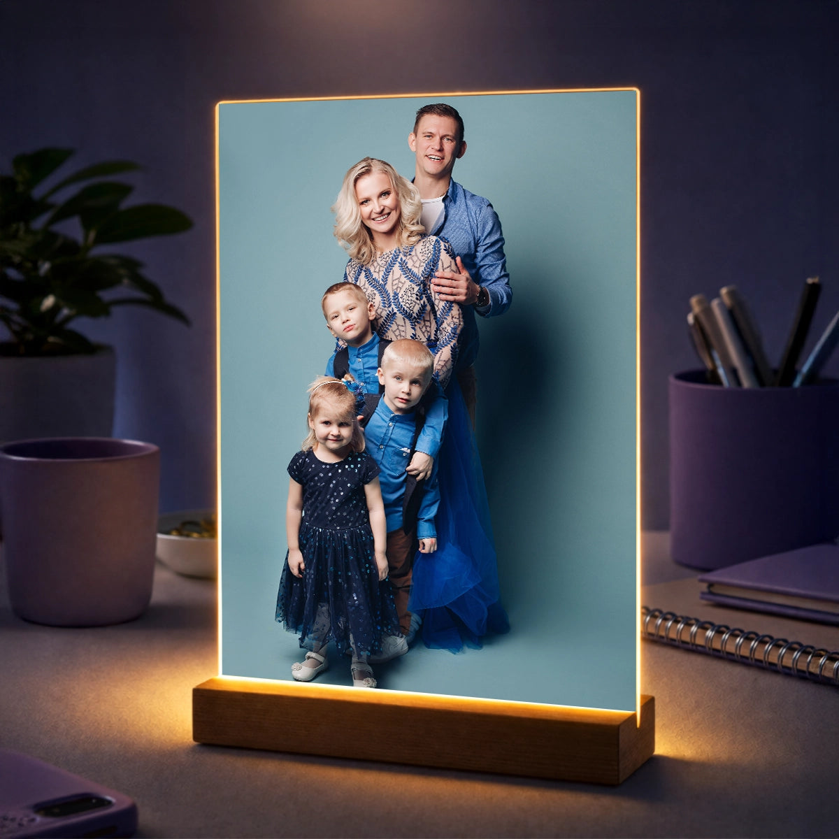 Prezent dla rodziców na Dzień Mamy i Dzień Taty – zdjęcie na szkle akrylowym Szczęśliwa rodzina